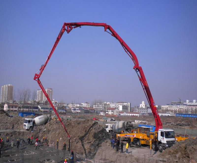 混凝土臂架泵車地基建設(shè)施工