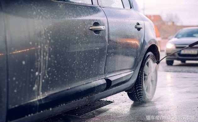 專用車的污垢要及時(shí)清理